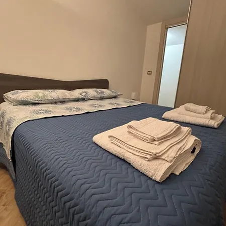 度假居 Casa Andrea 切法卢
